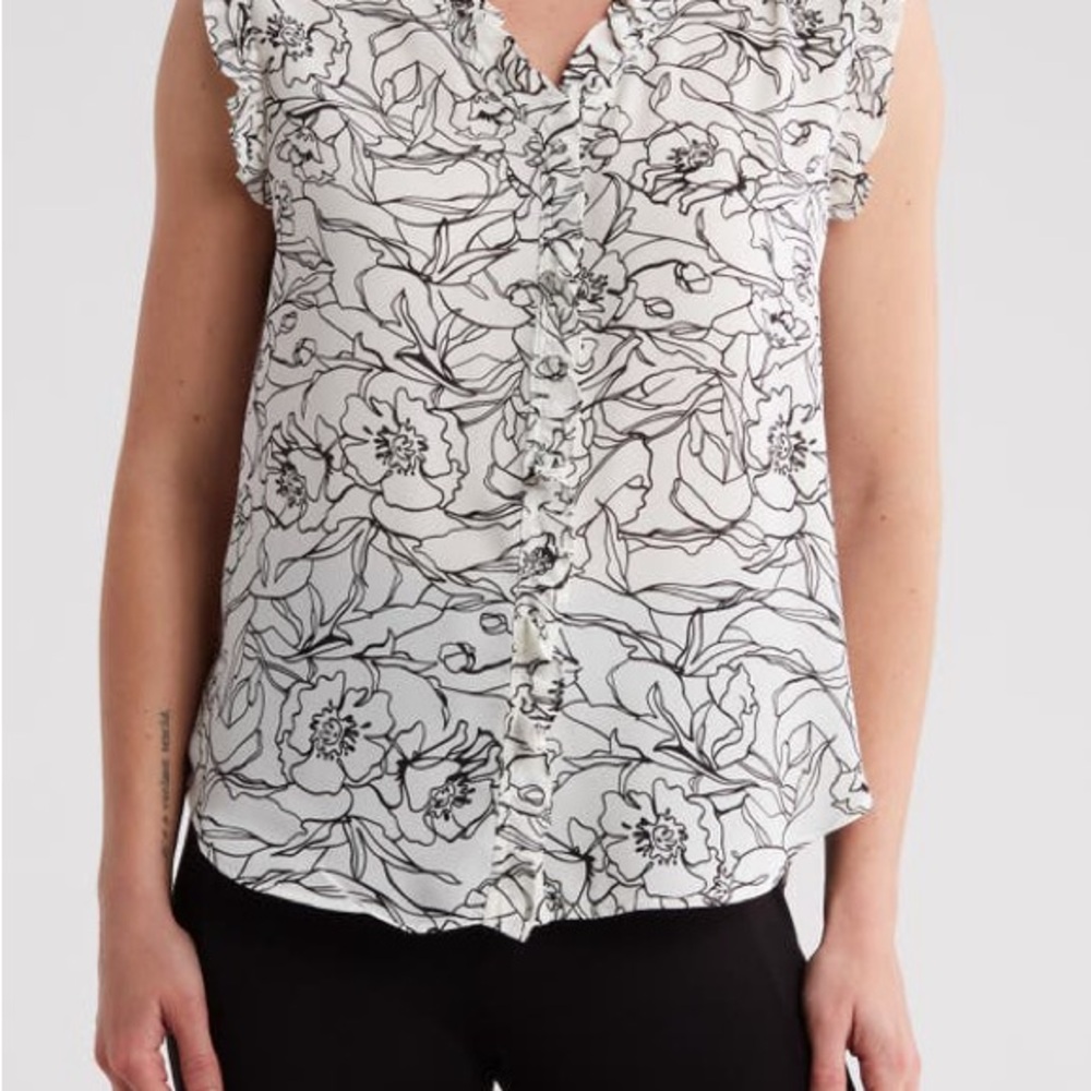 Tahari Black and White Floral Blouse Sleeveless New with Tags SP Ruffled